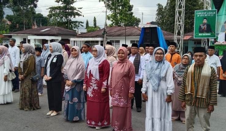Foto dalam berita